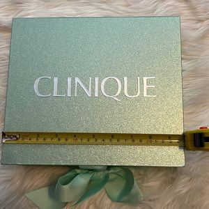 Clinique new box glitter top